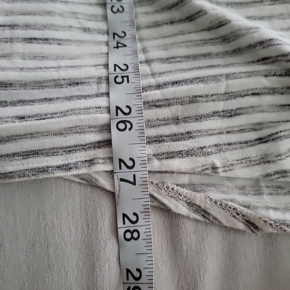 Signature Studio Women's Blouse - Picture 10 of 10